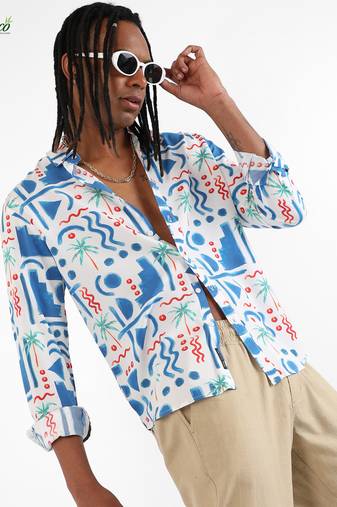 Campus sutra men's ecoliva white & blue geometric palm tree shirt