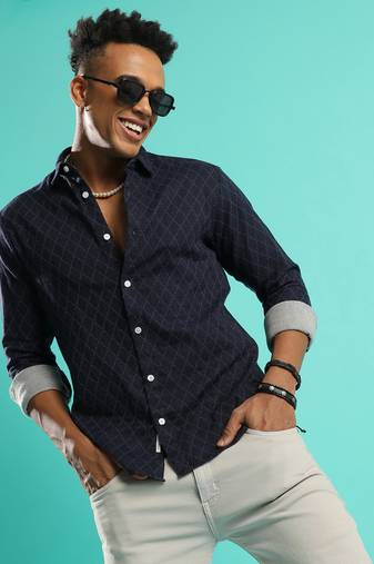 Campus sutra men's navy blue chalk diamomd shirt