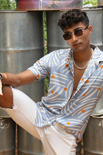 Men's abstract print button up shirt