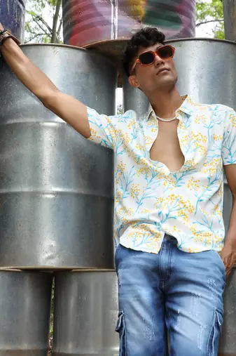 Men's multicolour floral strokes shirt