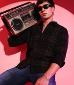 Campus sutra men's dark green checkered regular fit casual shirt