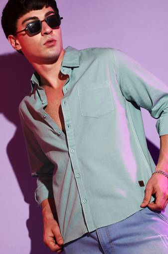Campus sutra men's solid aqua green regular fit casual shirt