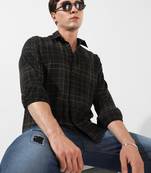 Campus sutra men's dark green checkered regular fit casual shirt
