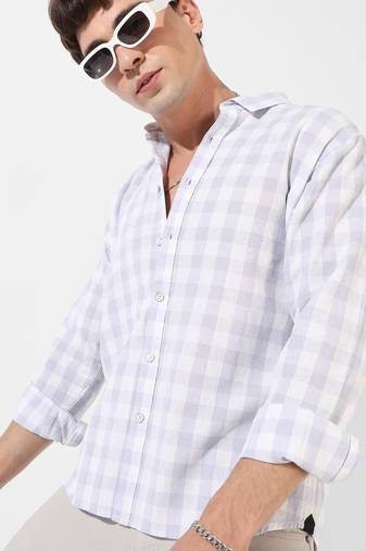 Campus sutra men's white & lavender checkered regular fit casual shirt