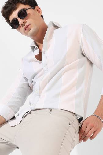 Campus sutra men's white and blue striped regular fit casual shirt