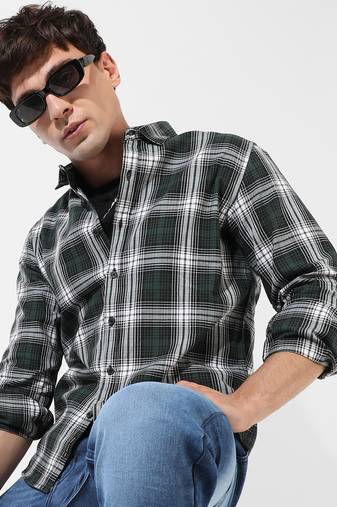 Campus sutra men's green checkered regular fit casual shirt