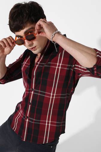 Men's plaid red cotton shirt