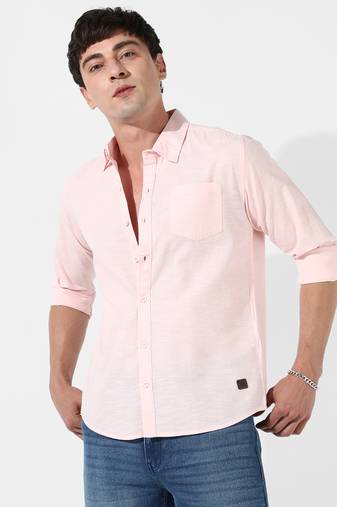 Men's solid light pink regular fit shirt