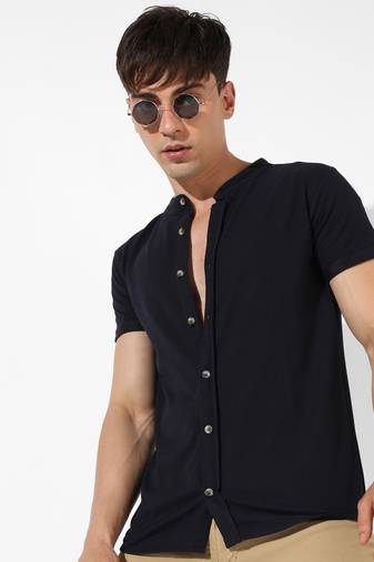 Men's solid black regular fit casual shirt