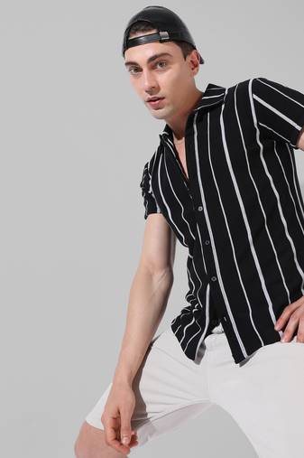 Men's black striped regular fit casual shirt
