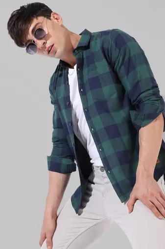 Men's green checkered casual shirt