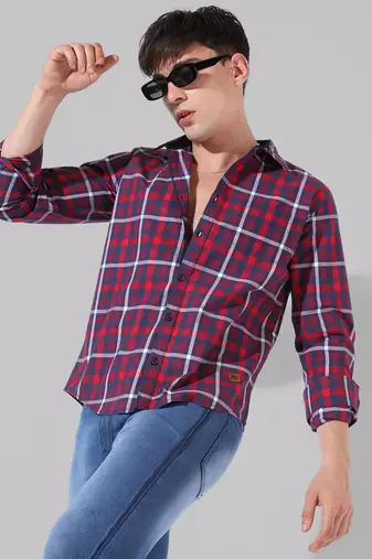 Men's red checkered casual shirt