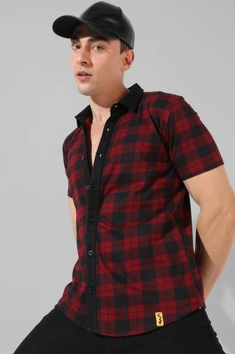 Men's red checkered casual shirt