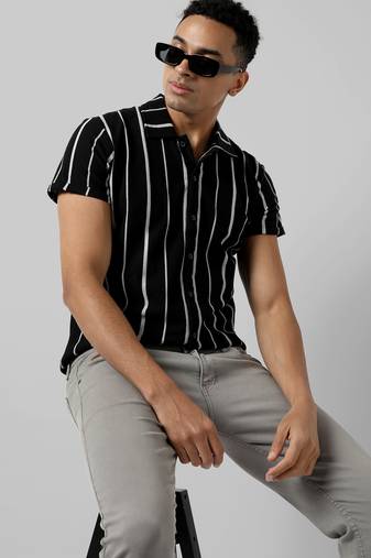 Men's black striped regular fit casual shirt