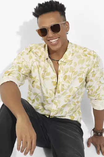 Men's artistic foliage print button up shirt