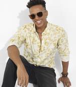 Men's artistic foliage print button up shirt