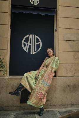 Sea Green Soft Silk Beautiful Weaving Border And Rich Pallu Saree With Blouse For Women 2