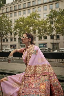 Baby Pink Soft Silk Beautiful Weaving Border And Rich Pallu Saree With Blouse For Women 2