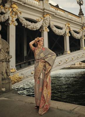 Grey Soft Silk Beautiful Weaving Border And Rich Pallu Saree With Blouse For Women 1