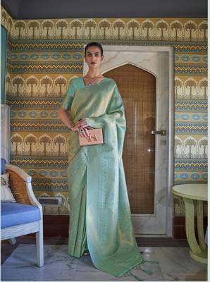 Sea Green kanjivaram silk blendGold Zari Weaving Border And Rich Saree With Blouse For Women 1