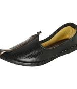 Holed black leather men's jodhpuri mojaris