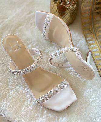White pearly stilettos 4
