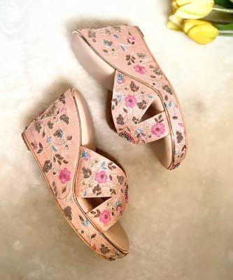 Blush pink wedges 4