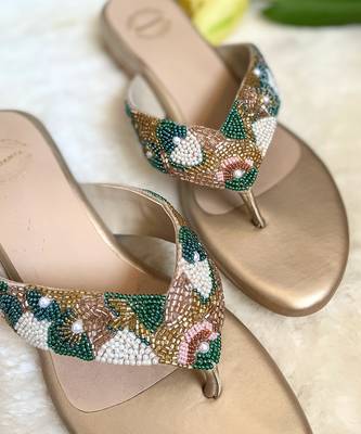 Embroidered v-strap slipons 3