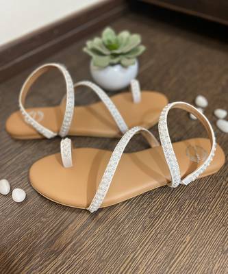 White embroidered flats 4