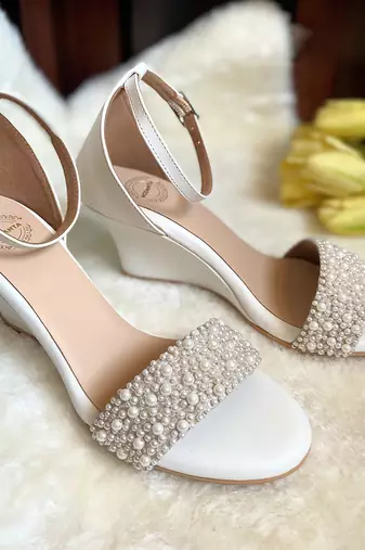 Pearl strap wedges