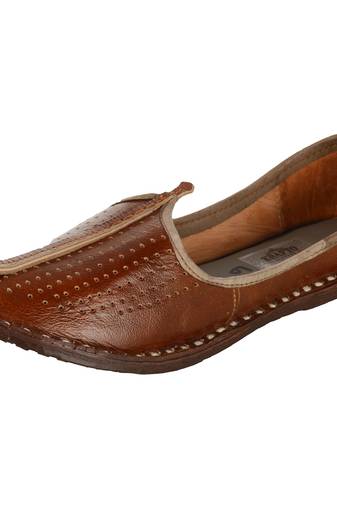 Holed amber leather men's jodhpuri mojaris