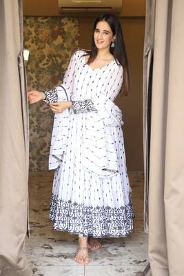 White Georgette Thread Embroidered Anarkali Kurta set with Dupatta 4