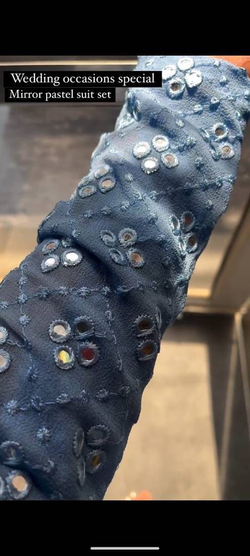 women's straight mirror work kurta sets