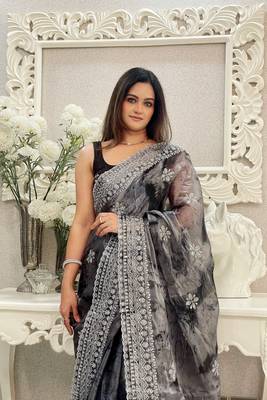 Black Abrstract Print Saree With Resham Work On Jimmy Choo c Glam Bolly Party Looks 2