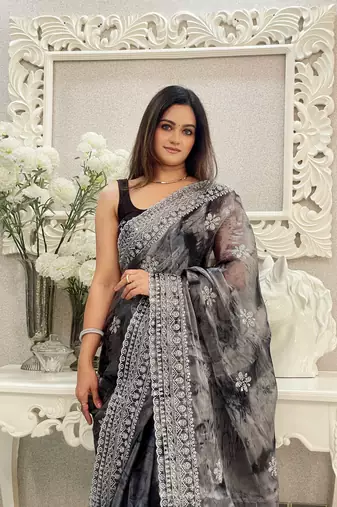 Black Abrstract Print Saree With Resham Work On Jimmy Choo c Glam Bolly Party Looks
