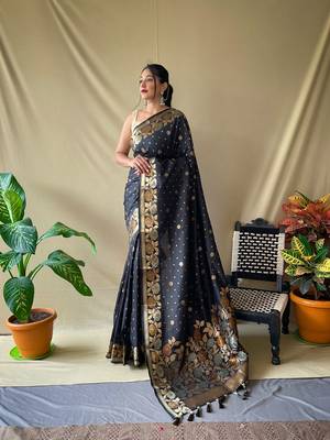 Black Soft silk blend Weaving Jacquard zari Ethnic Partywear Saree 1