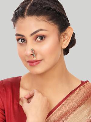 Stylish marathi style red & green colour pearl and stone nath 1