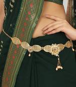 Off-white gold-plated kundan studded & beaded handcrafted kamarbandh