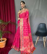 Weaving Jacquard Jari Designer Pink Patola Silk Blend Saree For Wedding Party Looks