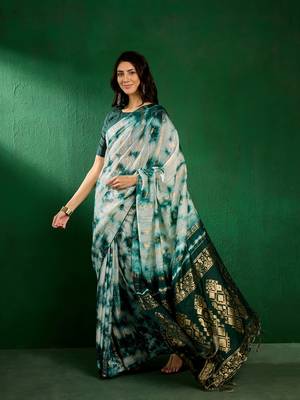 Ethnic Green Trendy Staple Cotton c Woven Pleasureful Saree 5