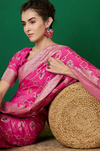 Graceful Pink Zari Woven Elegant Traditional Looks Partywear Saree