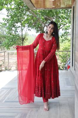  MAROON COLOURED ANARKALI EMBIDERY  SUIT SET - TD09 5