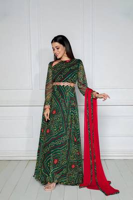 Bejewelled green anarkali with dupatta 3
