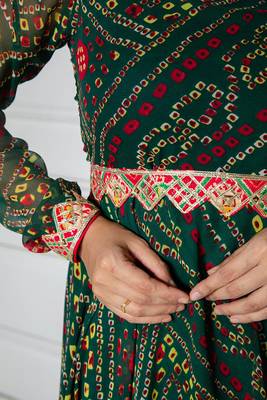 Bejewelled green anarkali with dupatta 5