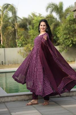 WINE COLOURED ANARKALI  PRINTED SUIT SET - 12 4