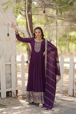 Faux blooming gown with rich sequins embroidered work with dupatta 1