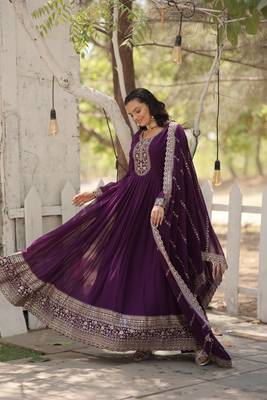 Faux blooming gown with rich sequins embroidered work with dupatta 3
