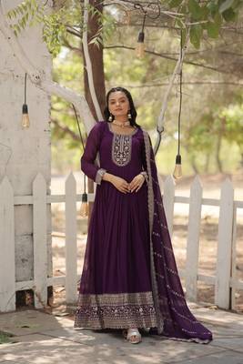 Faux blooming gown with rich sequins embroidered work with dupatta 4