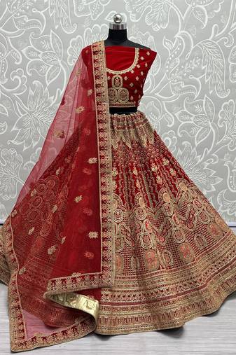 Women's Red Velvet Multi Thread Embroidered with Zircon Diamond Wedding Lehenga Choli