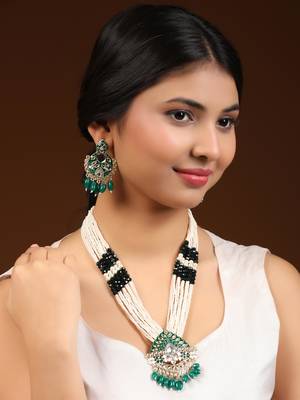 Anikas creation green jewellery set for timeless sophistication 1